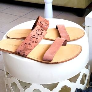 Sophia Milano 100% leather flats (Grounding), slip on. Made in Italy.